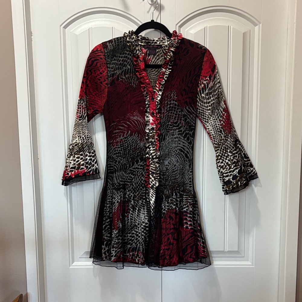 Elegant Red and Black Patterned Women's Tunic